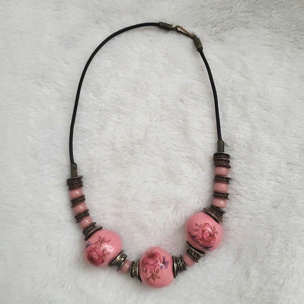 Vintage Pretty in Pink Necklace with Ceramic Rose Beads